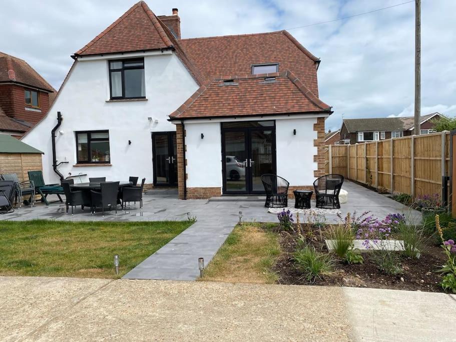 Home By The Sea In Rustington Εξωτερικό φωτογραφία